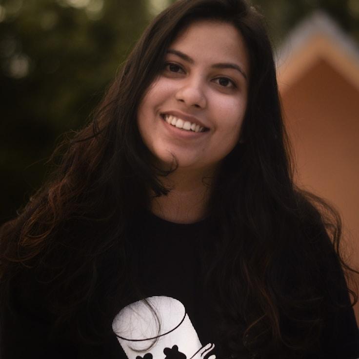 Mika Renaud, Client Relations Director, discussing corporate gifting strategy with business clients